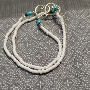 Chic White and Turquoise Beaded Bracelet